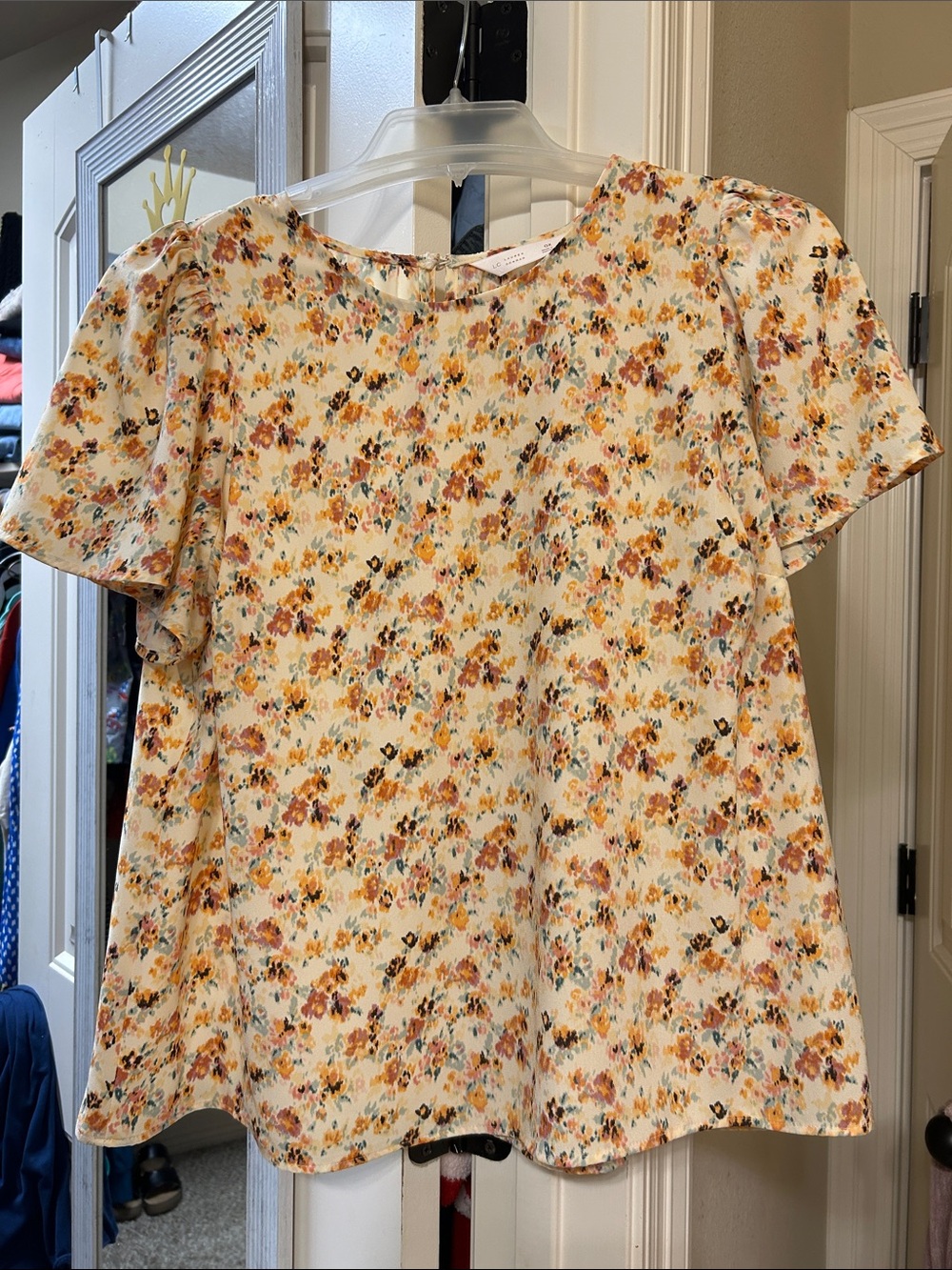 LC Lauren Conrad Cream Floral Short-Sleeve Blouse with Yellow and Rust Flowers